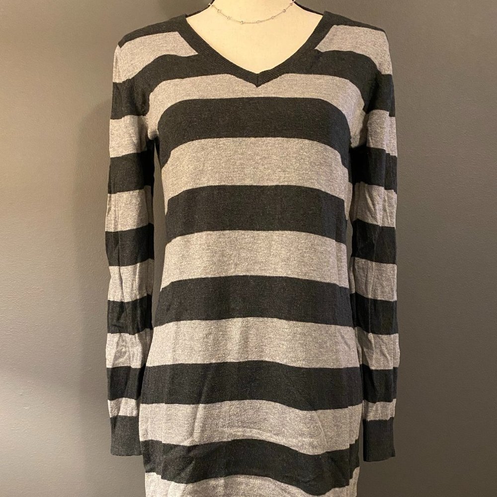 Old Navy Light/Dark Gray Striped Sweater Dress